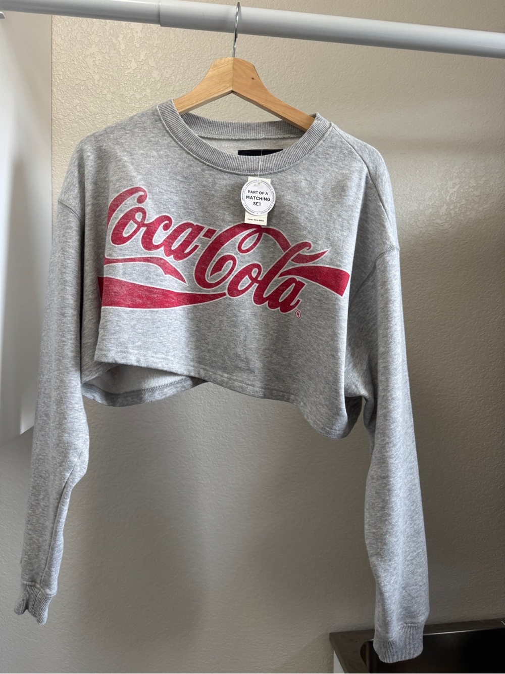 Aeropostale x Coca-Cola Women’s Gray Cropped Crewneck Sweatshirt